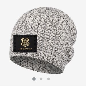 HARRY POTTER™ HOGWARTS BLACK SPECKLED BEANIE
